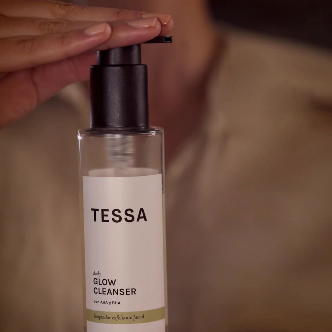 Tessa -  Glow Cleanser 120ml Gel Exfoliante Facial